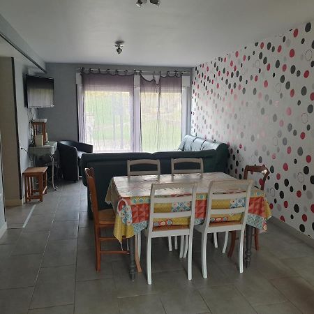 Au Relais Du Canal A Grand Gabarit Nesle ภายนอก รูปภาพ
